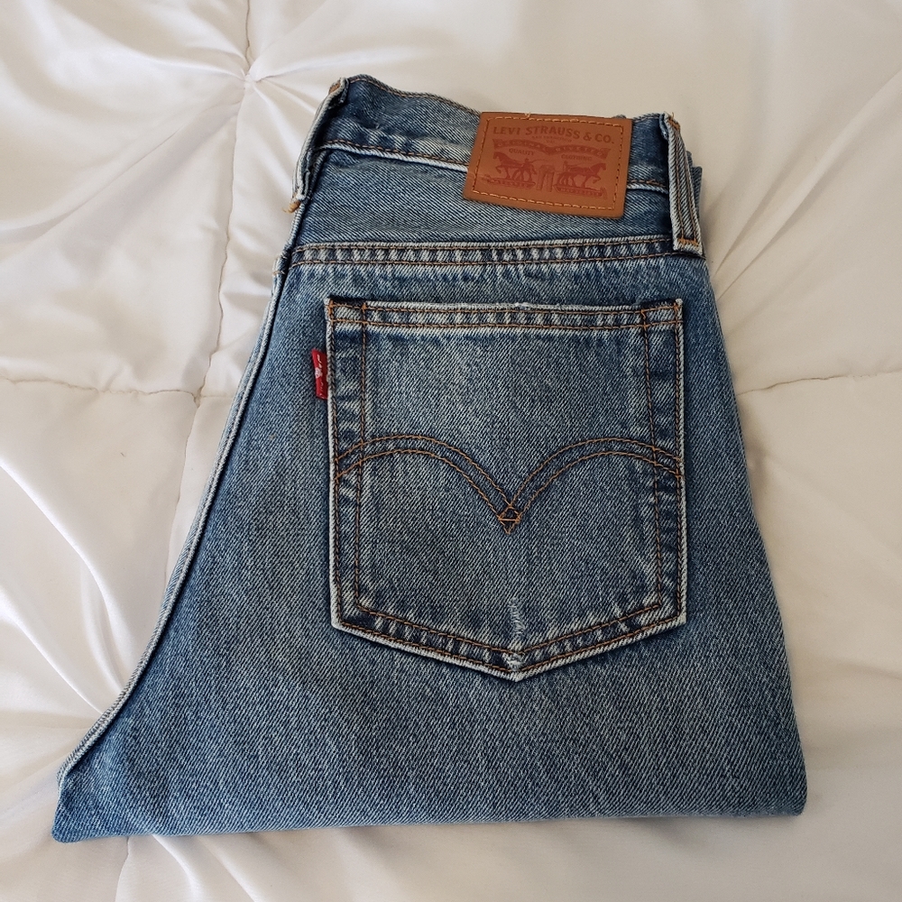 Levis Jean